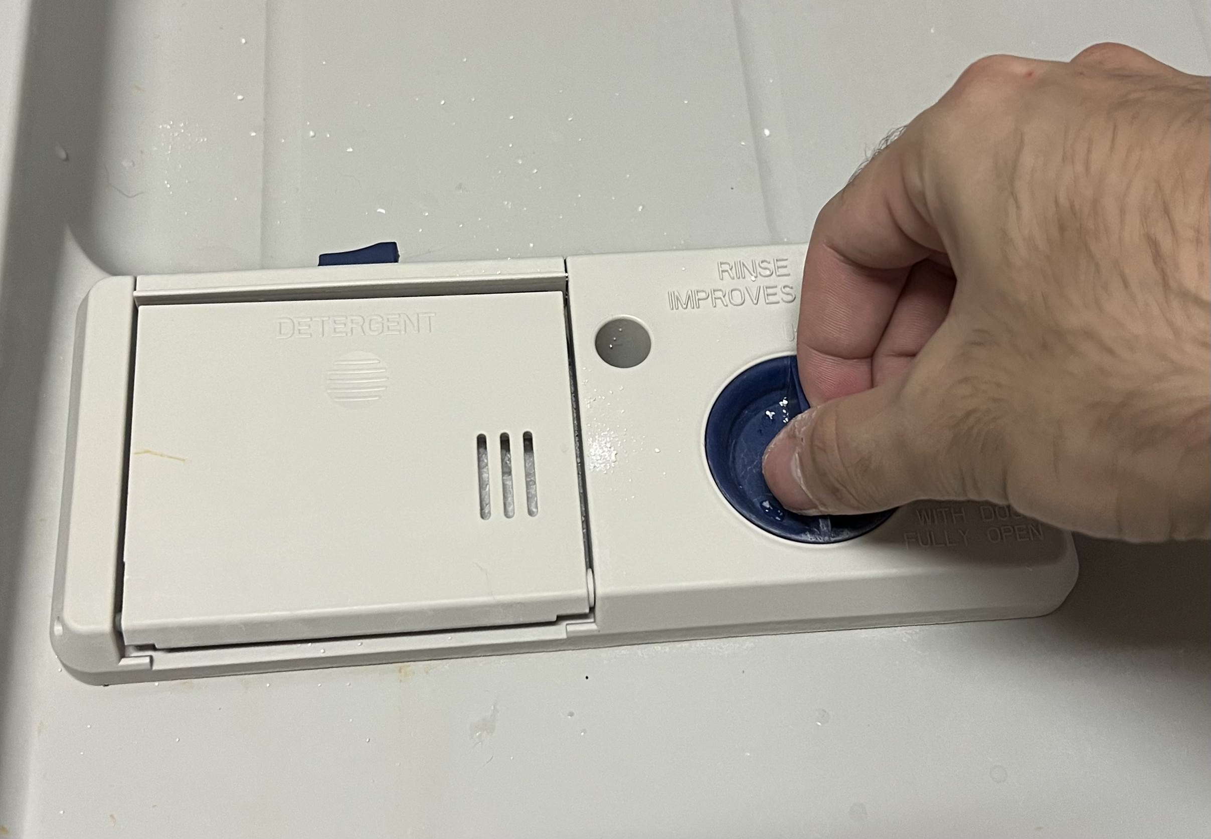 Twisting Rinse Cap